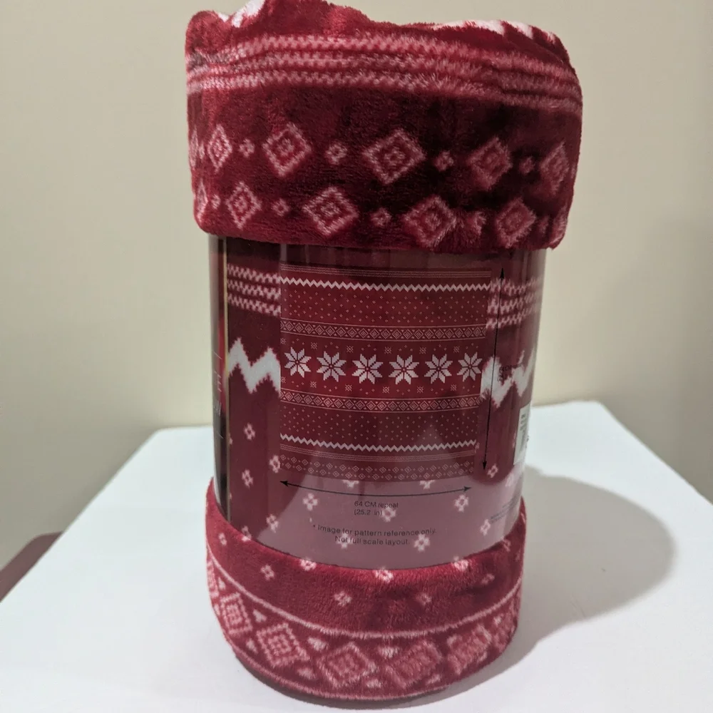 NEW, The Big One Festive Red Plush Throw. 5 Ft X 6 Ft